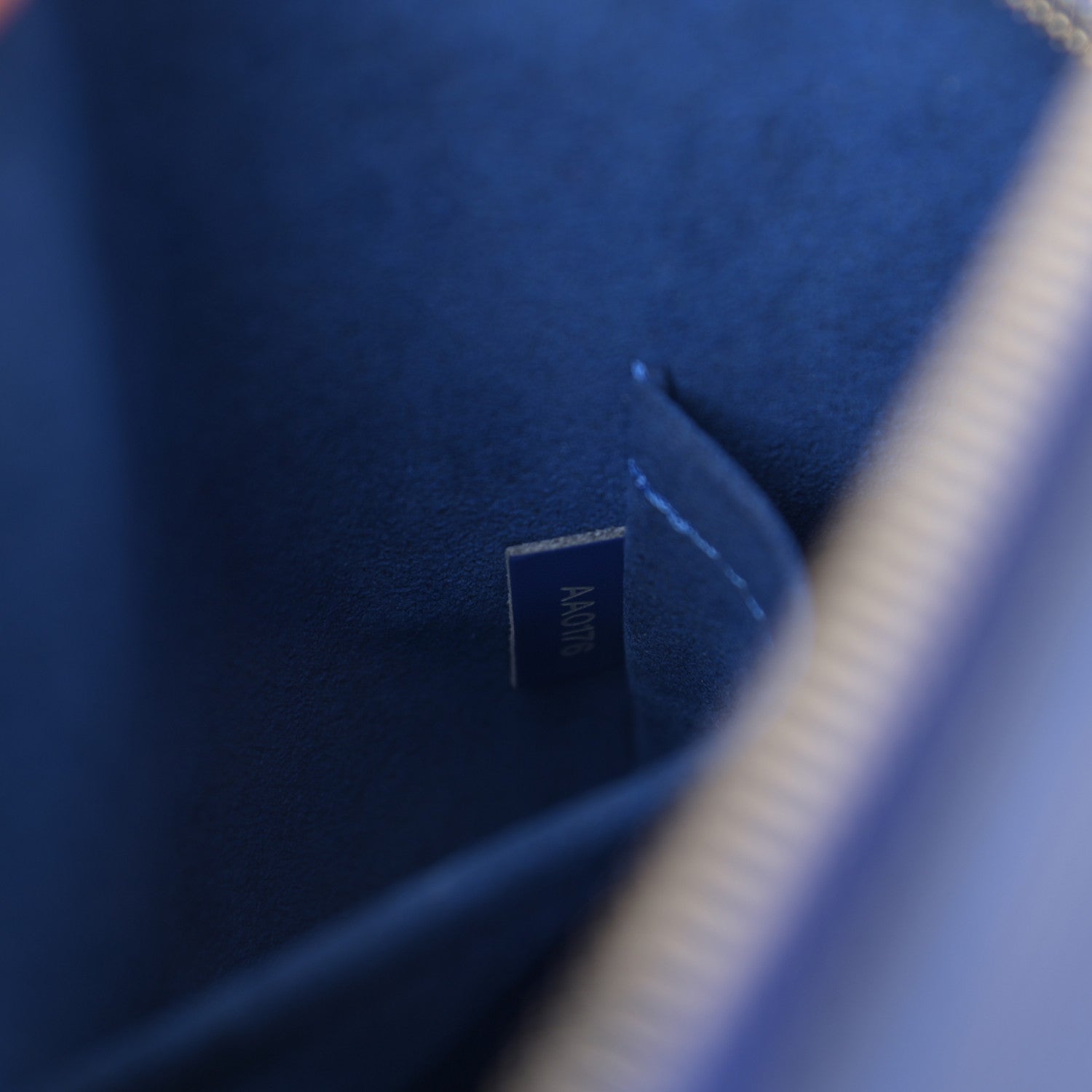 Louis Vuitton Epi Alma PM Blueberry 7 of 11