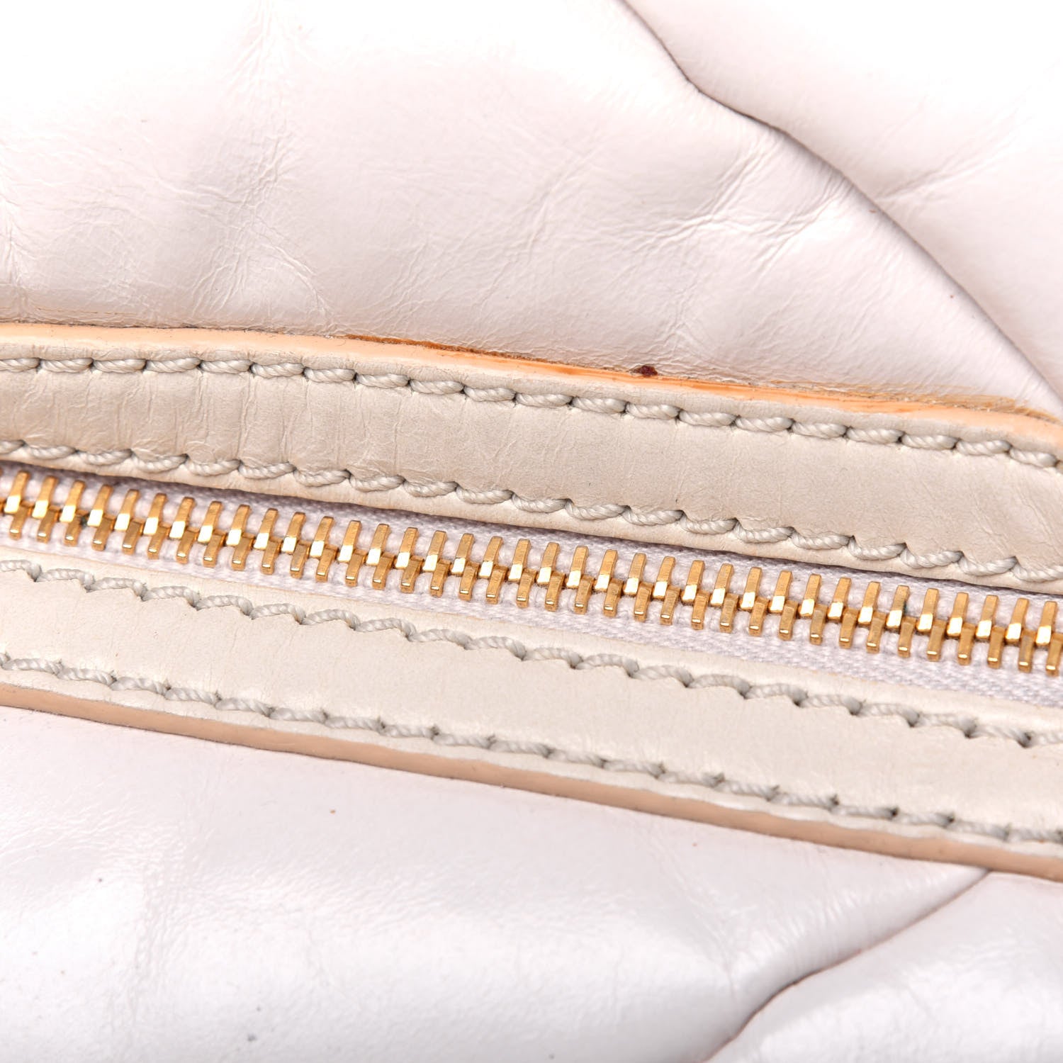 Marc Jacobs Calfskin Quilted Stam White 24 of 37