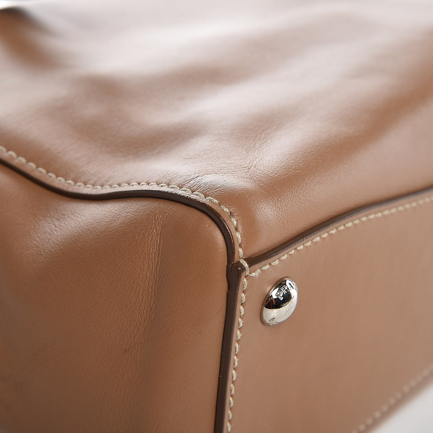 City Calf Sport Tote Caramel