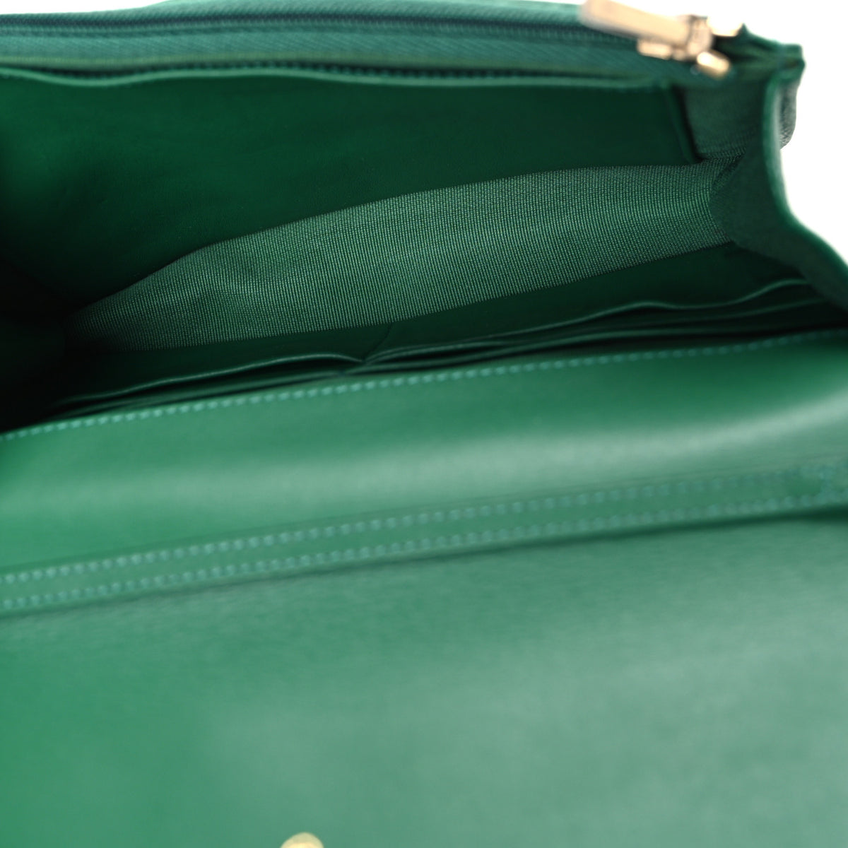 Caviar Quilted Coco Stamps Wallet On Chain WOC Green