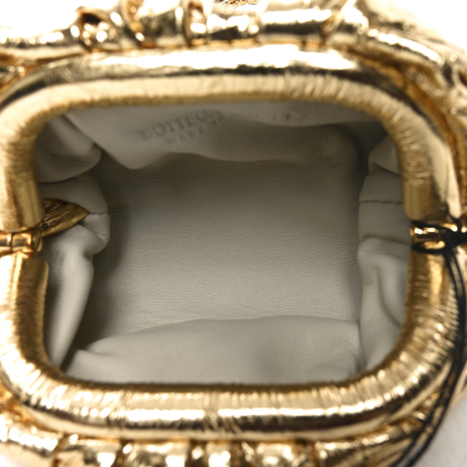 Bottega Veneta Metallic Crinkled Lambskin The Coin Purse Oro