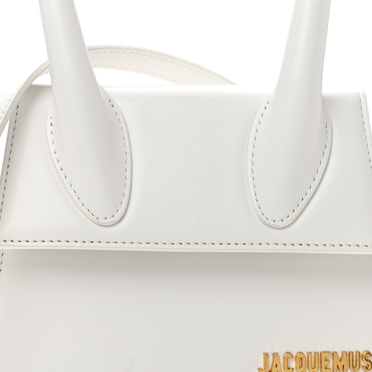 Smooth Calfskin Le Chiquito Moyen White