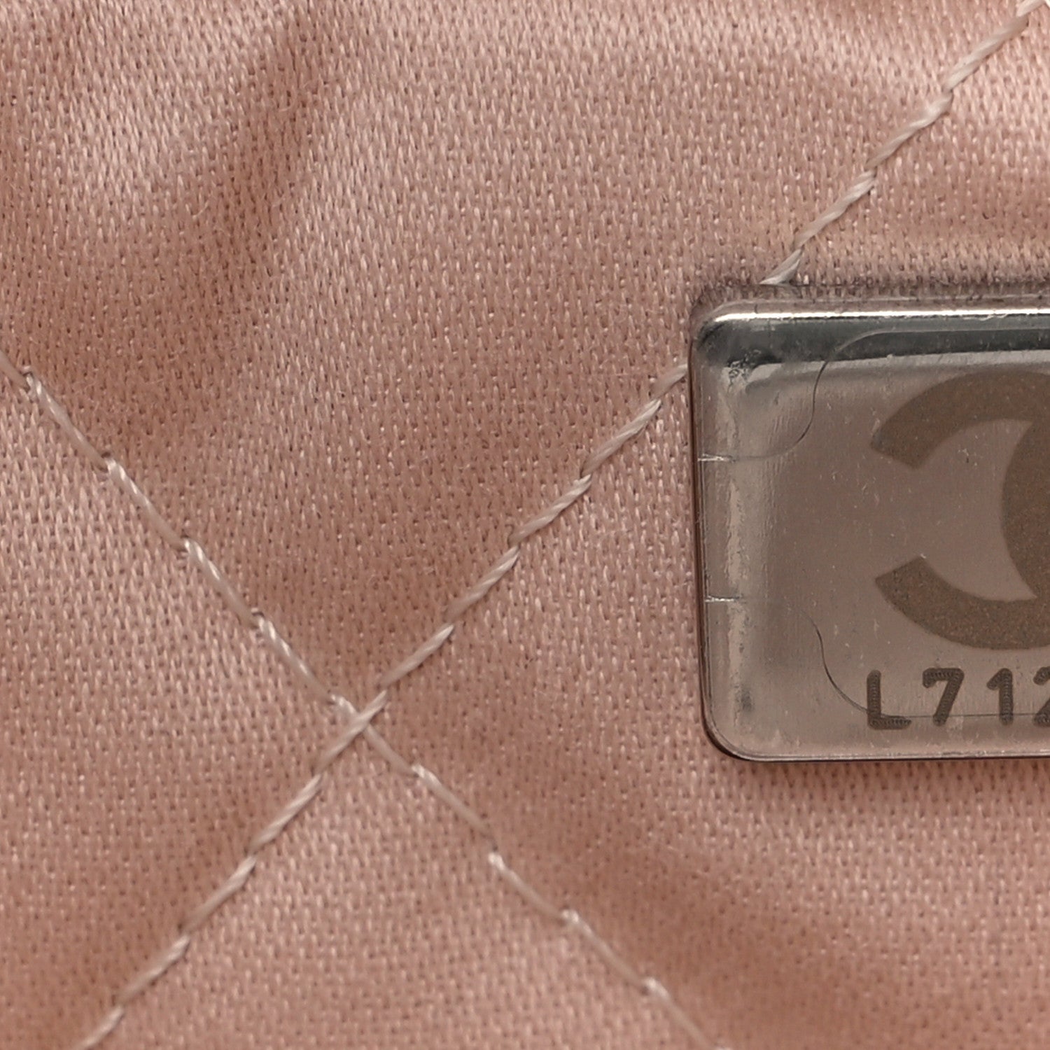 Chanel Shiny Calfskin Quilted Chanel 22 Ecru 8 of 10