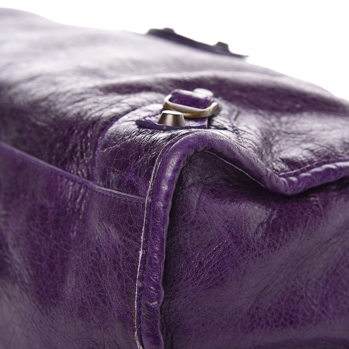 Chevre Classic Hardware City Eggplant