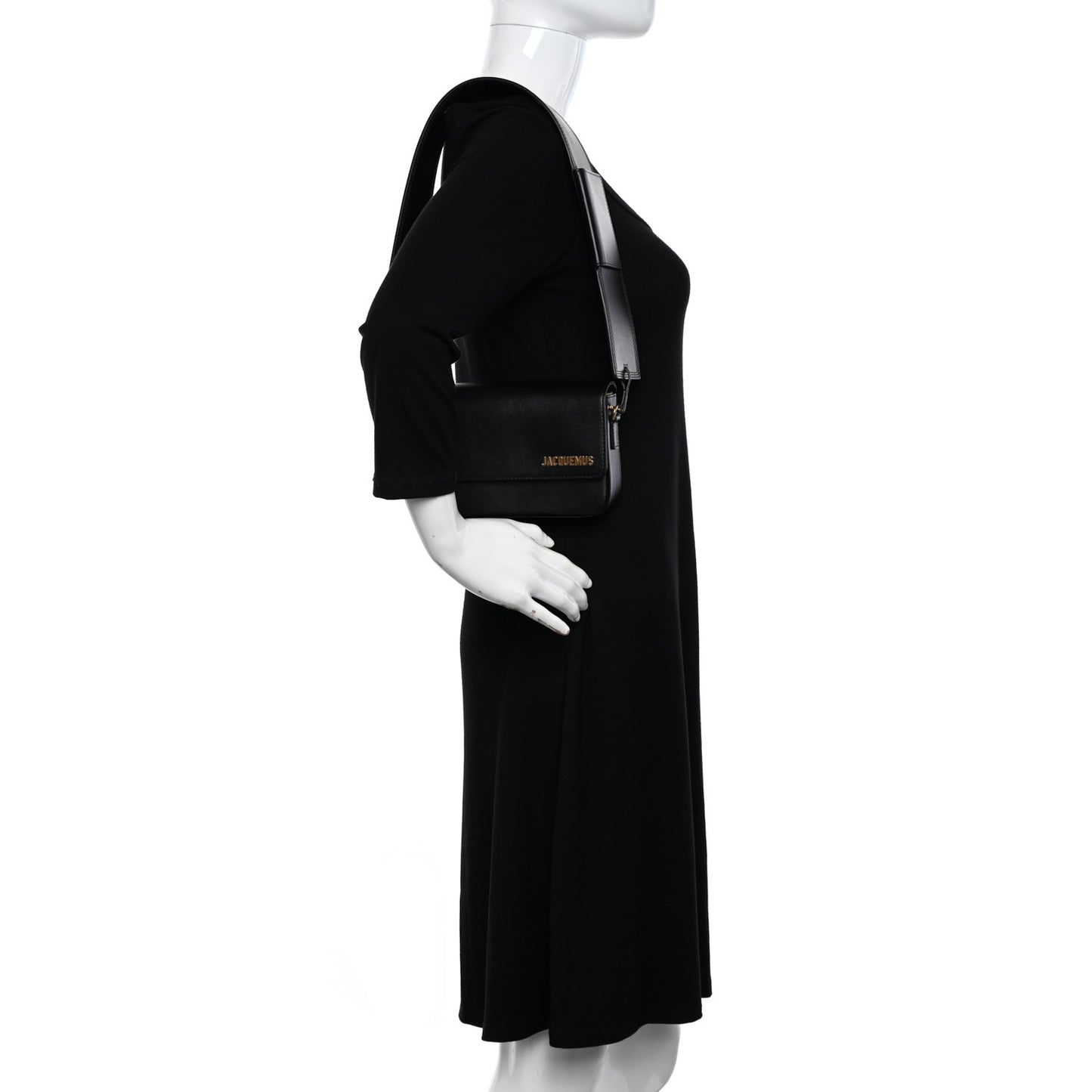Smooth Calfskin Le Carinu Black