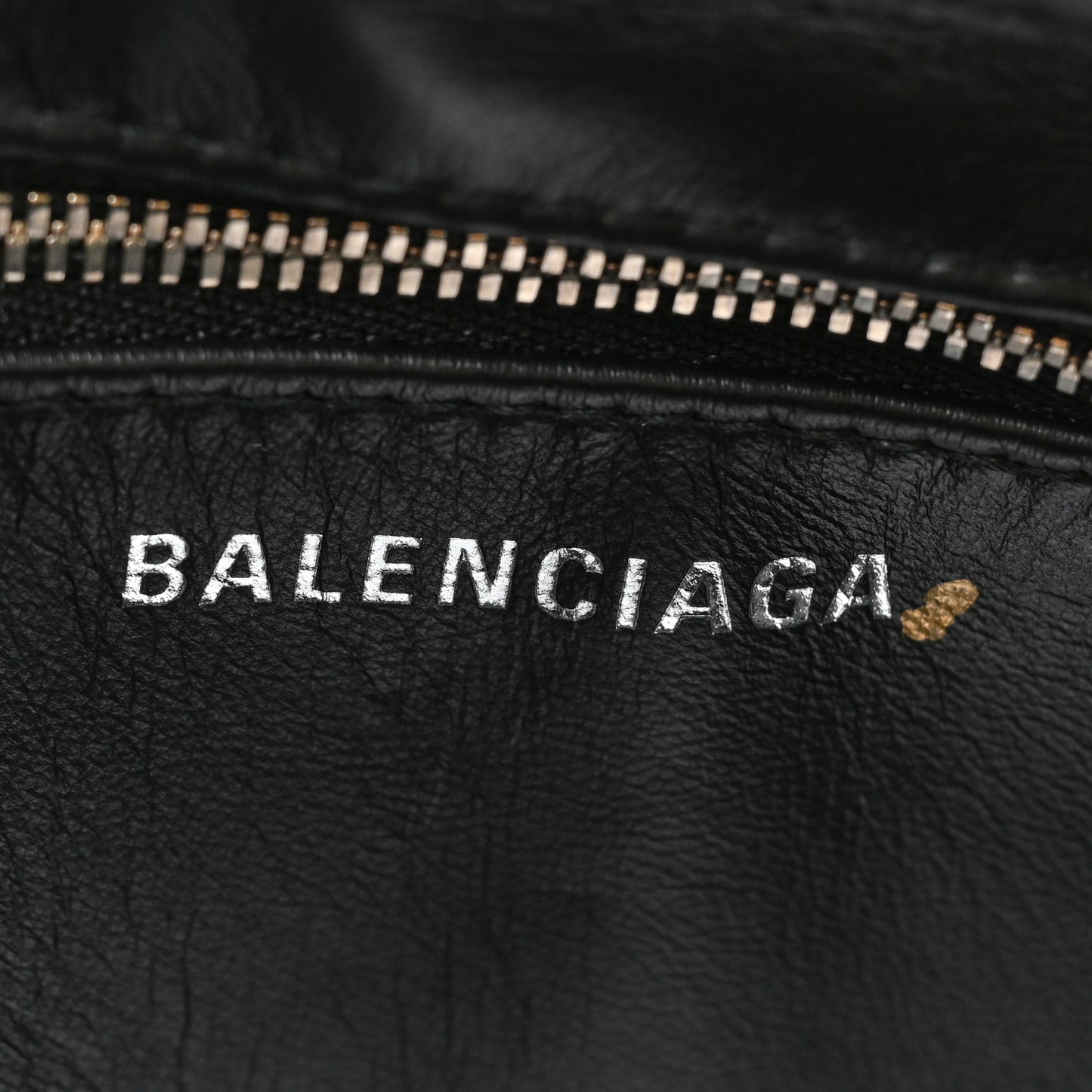 Shiny Day Calfskin Logo S Triangle Duffle Jaune Black