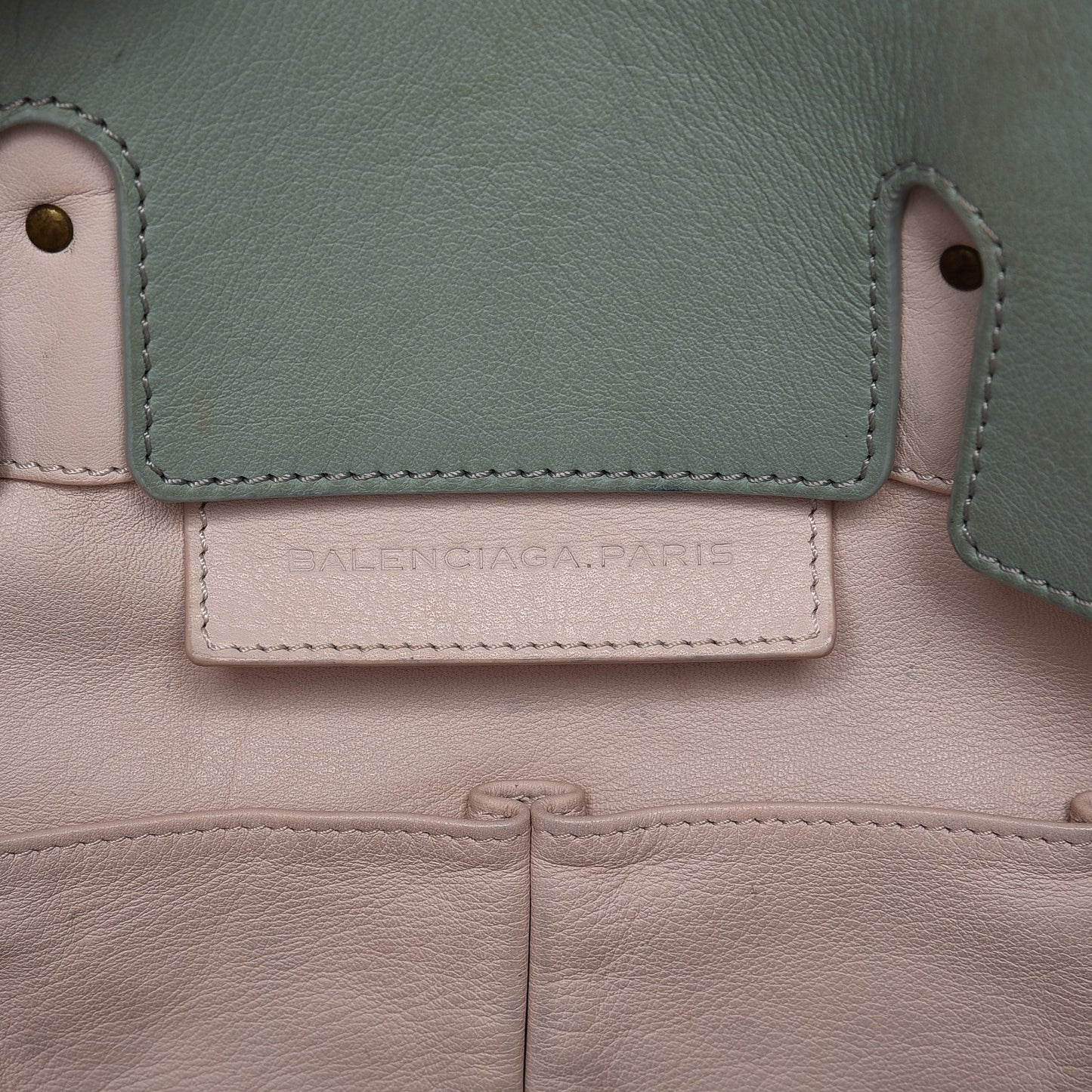 Calfskin Papier Ligne A5 Flap Tote Pink