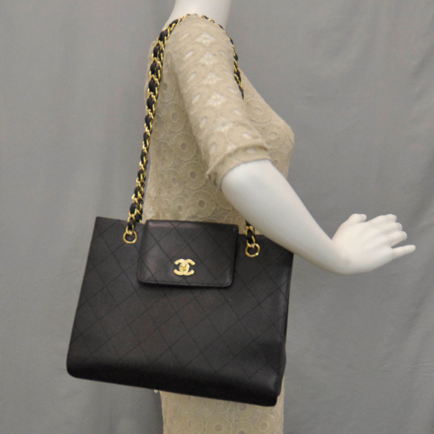 Caviar Flap Bag Black