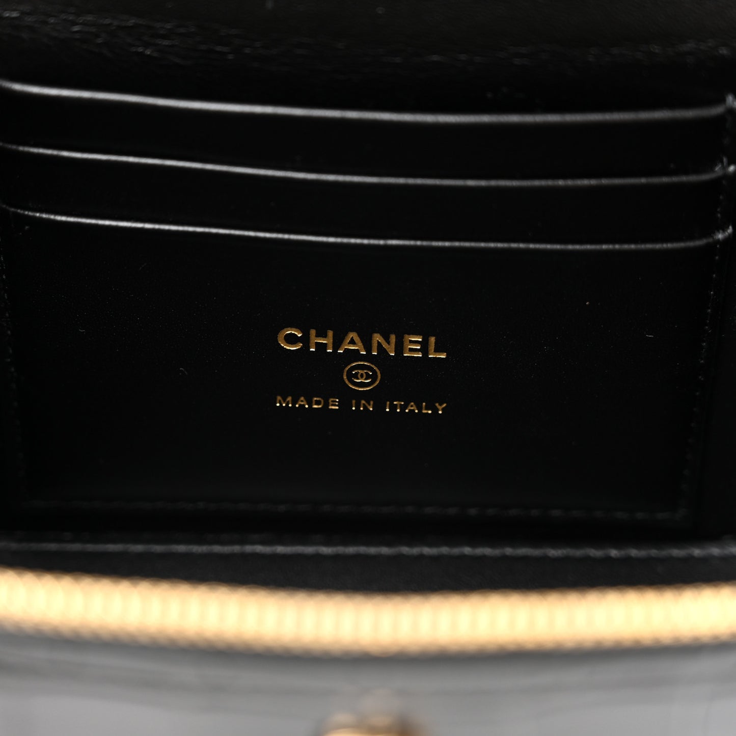 Calfskin Crocodile Embossed Exoticoco Small Top Handle Vanity Case With Chain Black