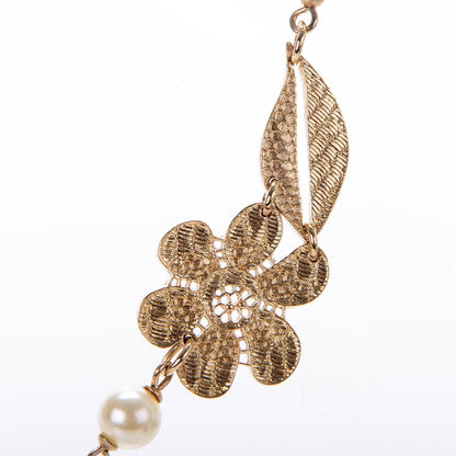 Chanel Pearl Camellia Necklace Gold 6 of 7