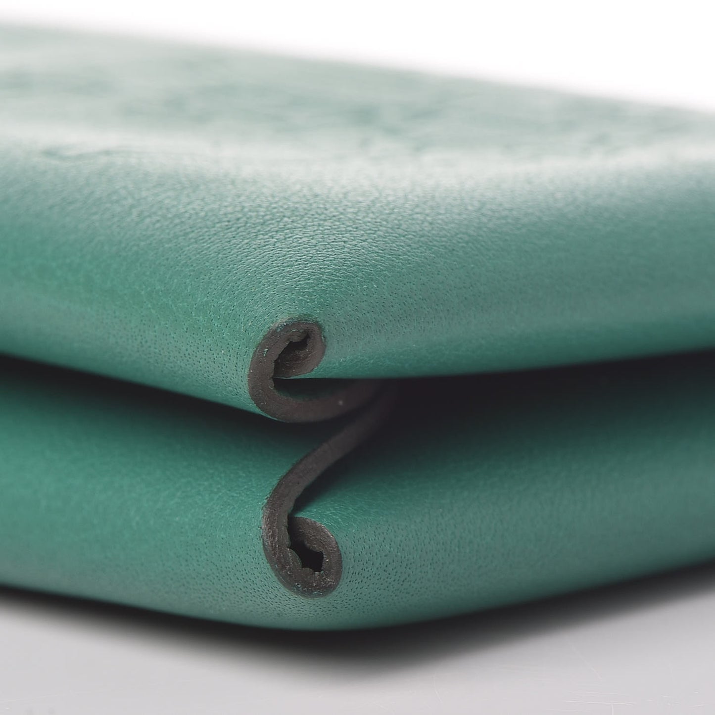 Evercolor Calvi Robot Card Case Vert Vertigo