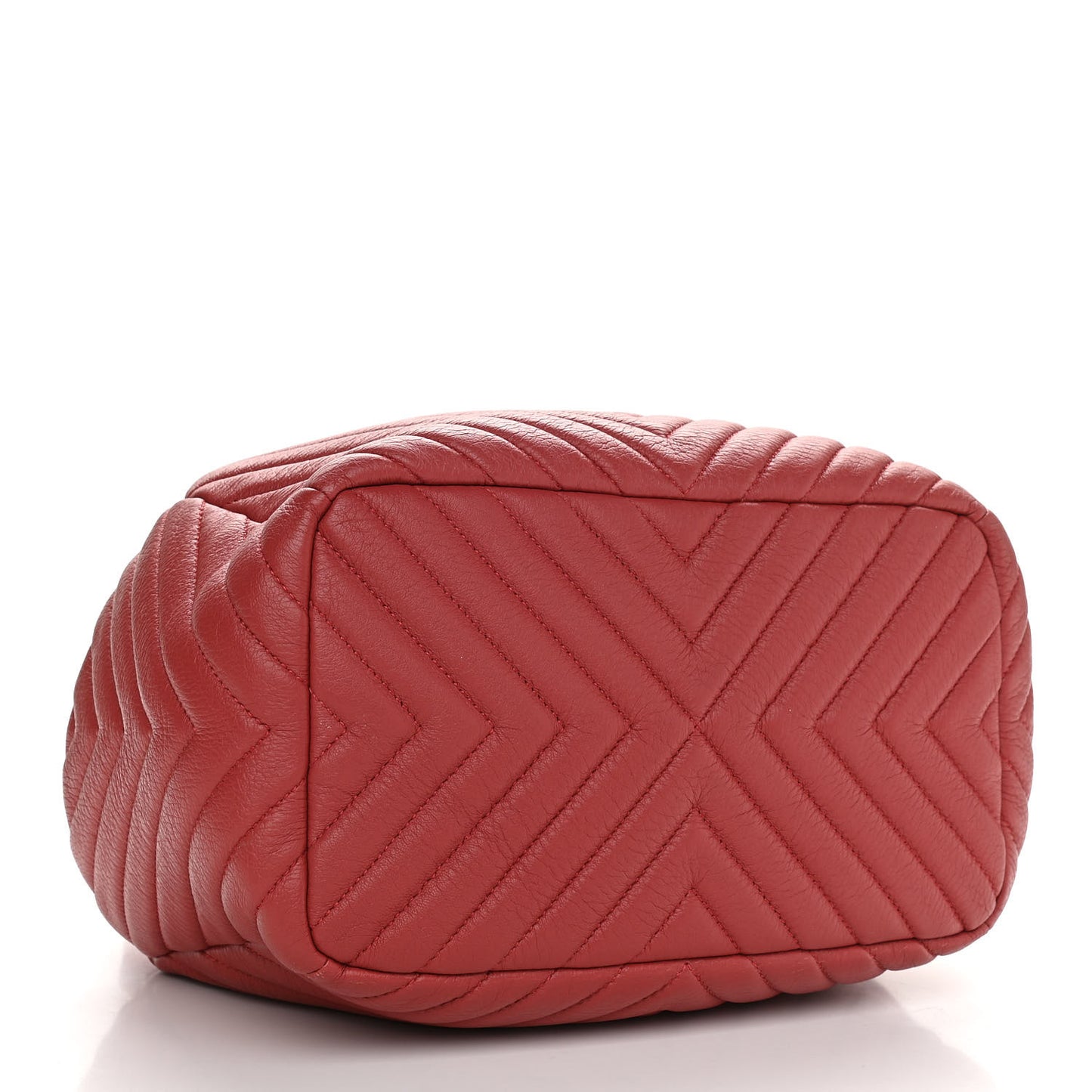 Deerskin Chevron Quilted Medium CC Chain Bucket Drawstring Bag Red