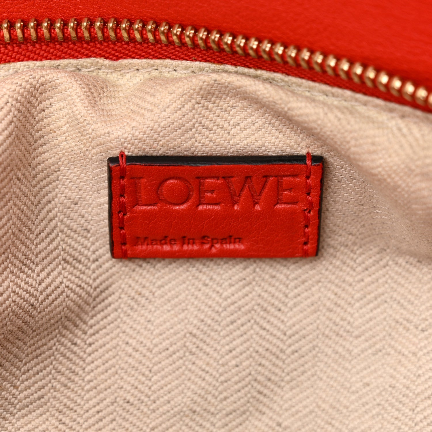 Loewe Calfskin Medium Puzzle Bag Scarlet 6 of 11