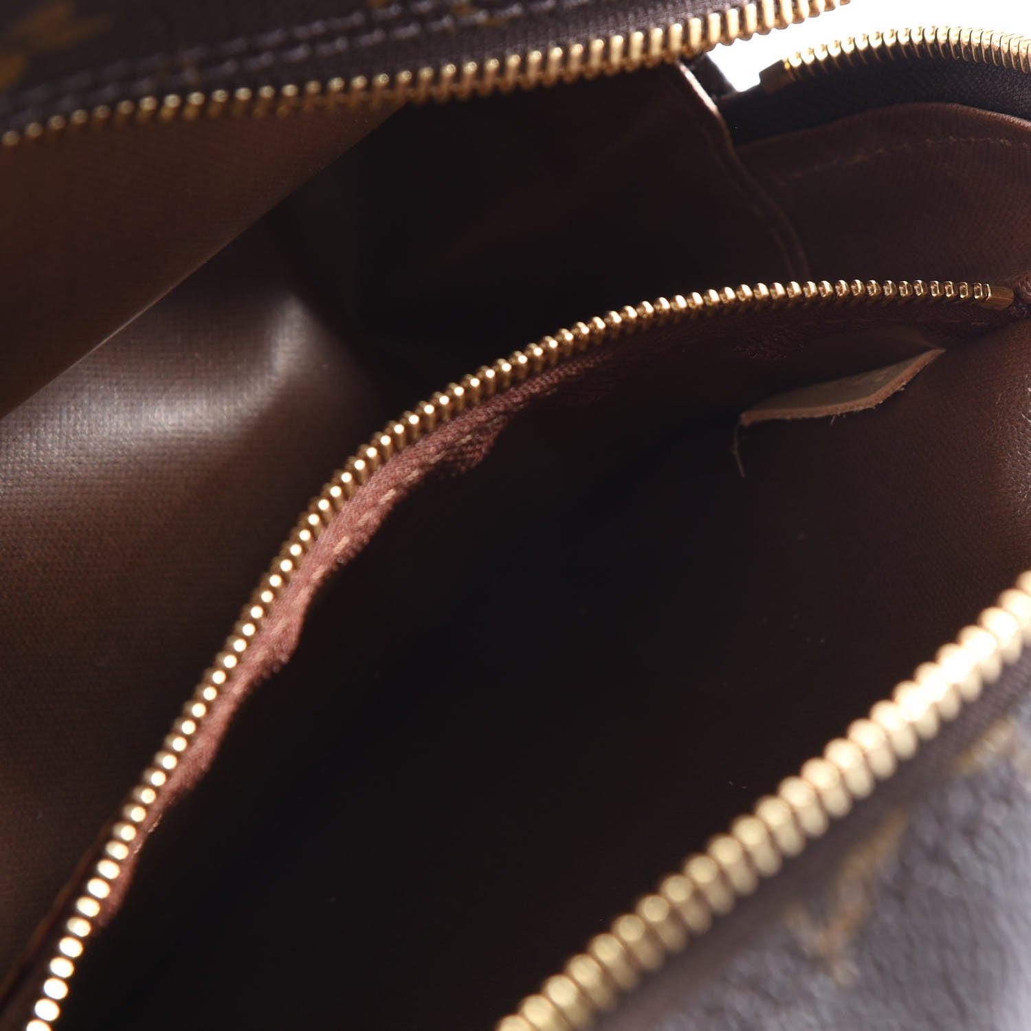 Louis Vuitton Monogram Toiletry Bag 25 11 of 11