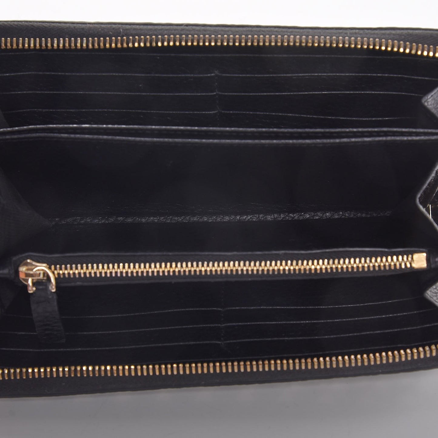 Pebbled Calfskin Rockstud Zip Around Wallet Black