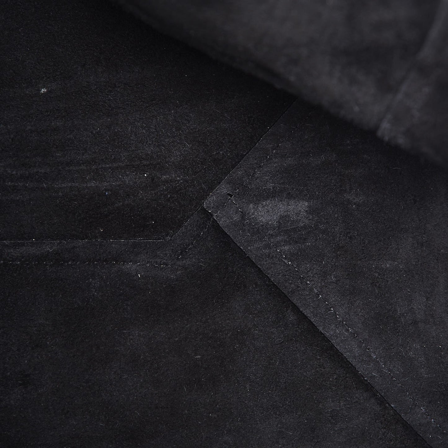 Soft Grained Calfskin Small Belt Cabas Phantom Black