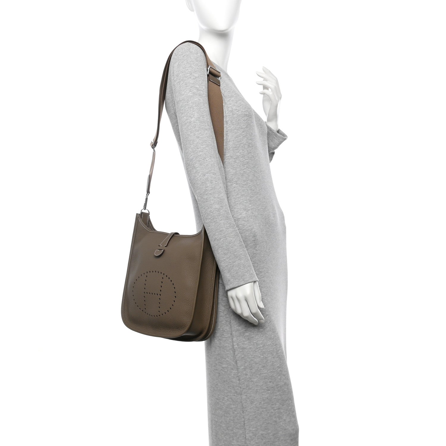 Hermes Taurillon Clemence EVELYNE III PM Etoupe 2 of 11