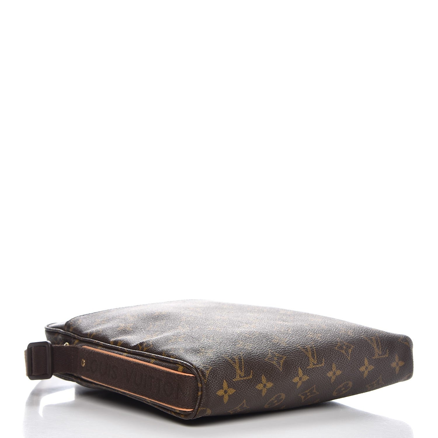 Louis Vuitton Monogram Trotteur Beaubourg 4 of 8