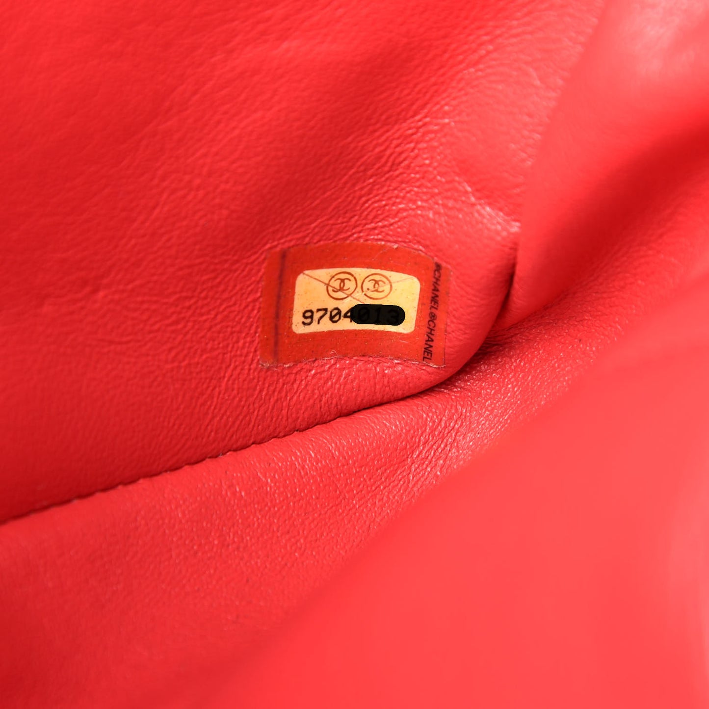 Caviar Quilted East West Flap Red