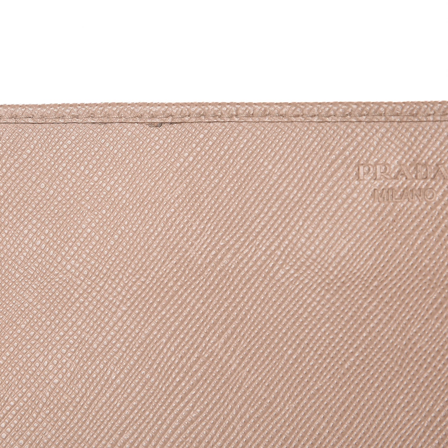 Saffiano Metal Oro Chain Wallet Cammeo