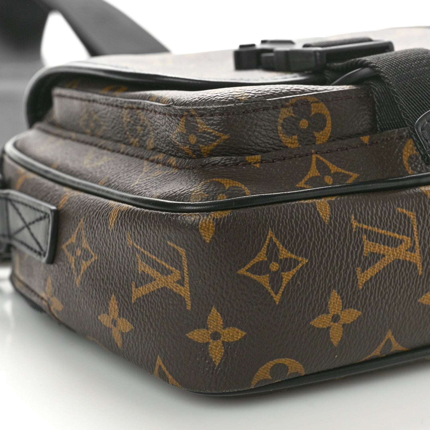 Louis Vuitton Monogram Macassar Quest Messenger 8 of 9