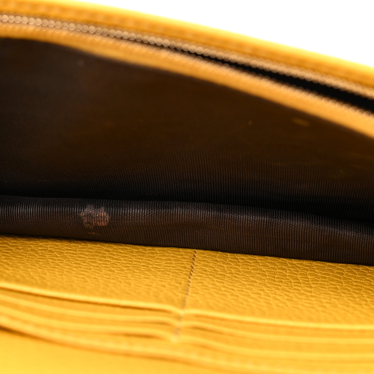 Gucci Pebbled Calfskin Soho Wallet on Chain New Buttercup 5 of 11