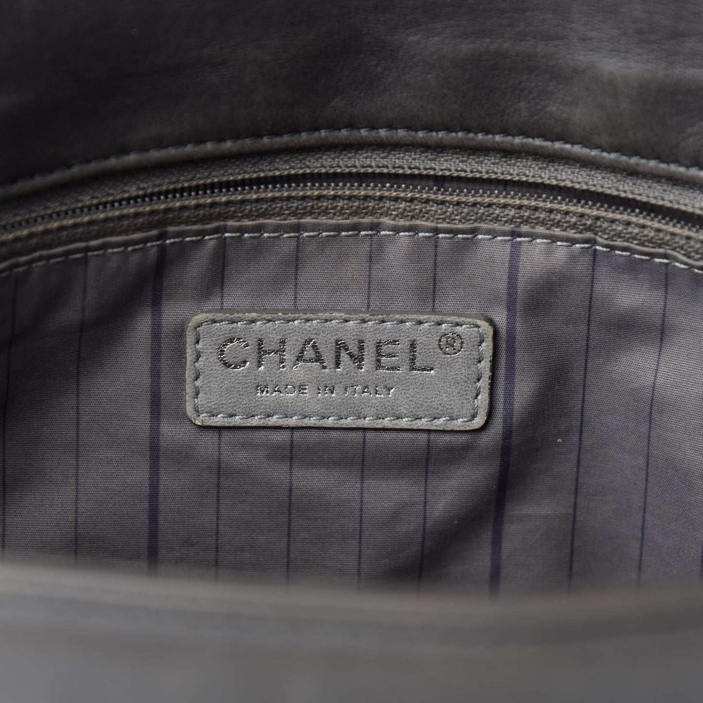 Lambskin Studded CC East West Flap Grey