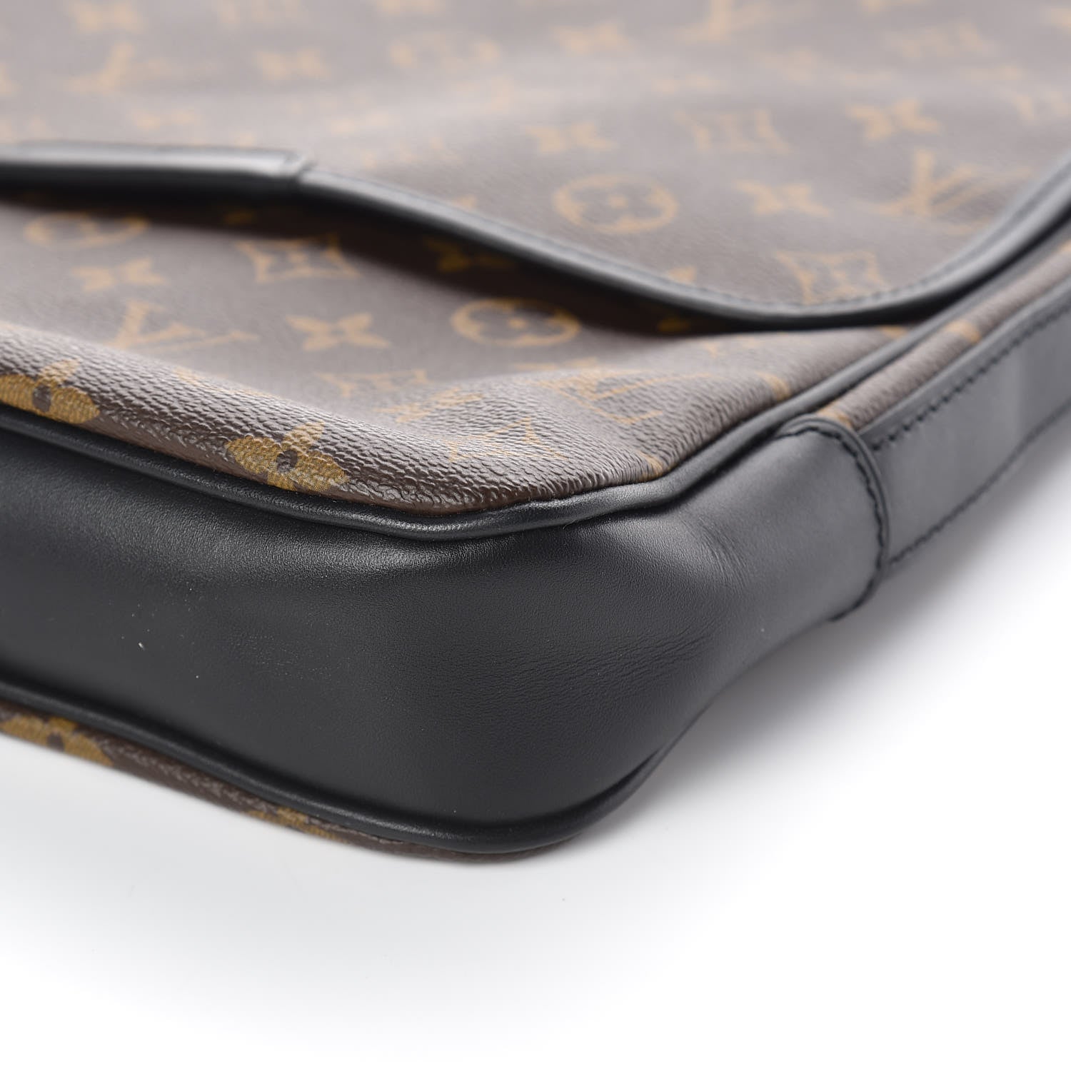 Louis Vuitton Monogram Macassar Bass MM 9 of 9