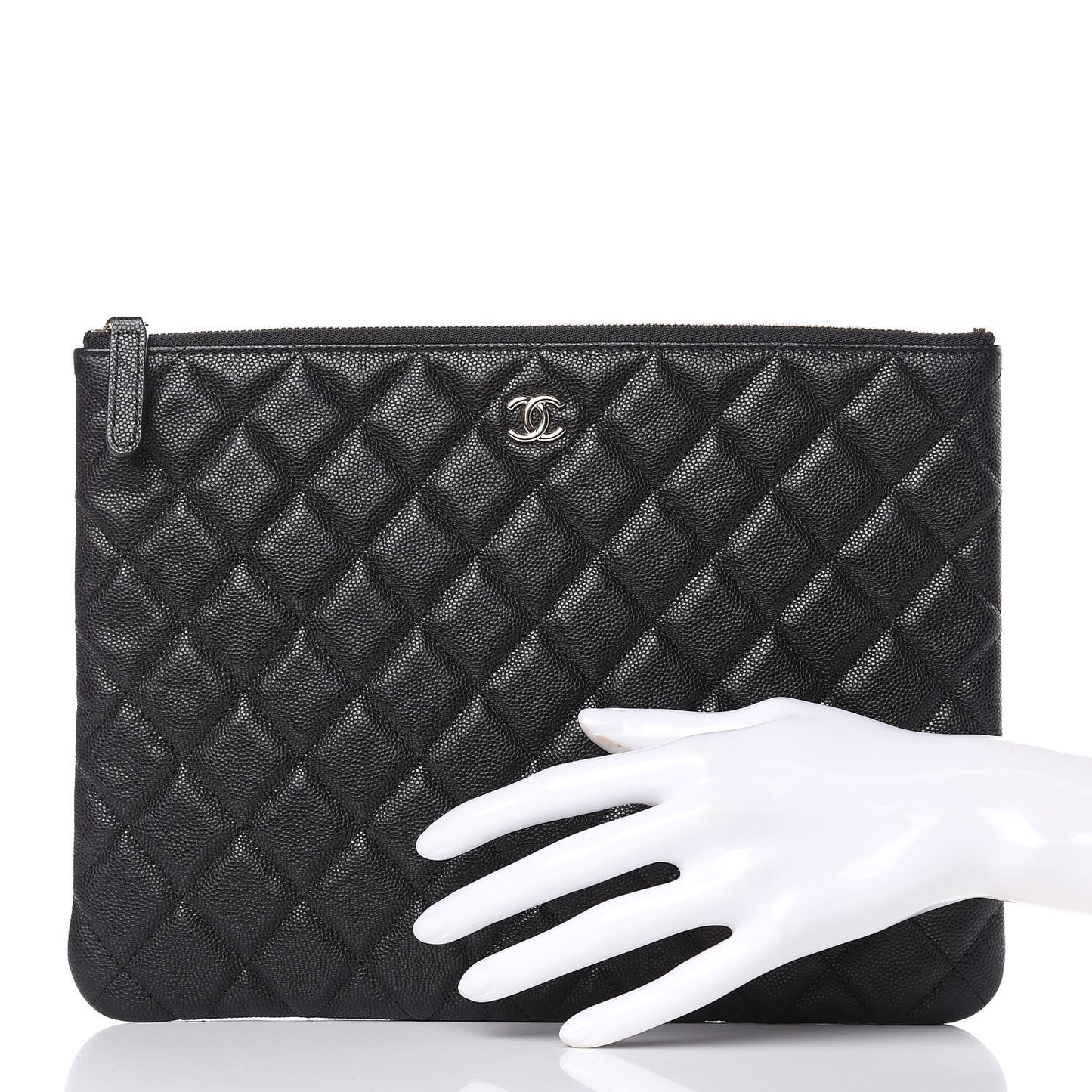 Caviar Quilted Medium Cosmetic Case Black