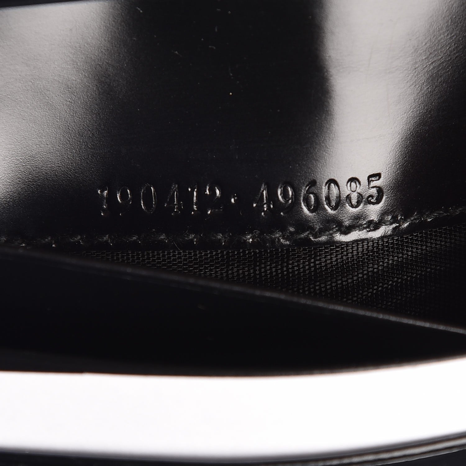 Gucci Textured Calfskin Betty Card Case Black 7 of 7