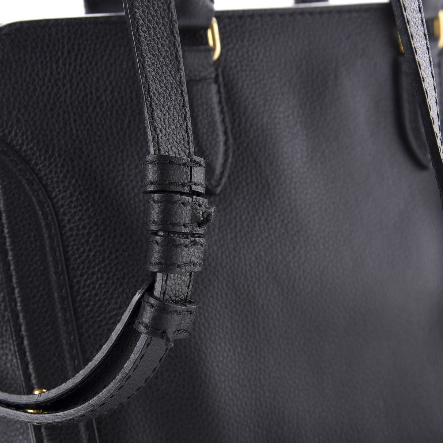 Pebbled Calfskin Small Skull Padlock Zip Around Tote Black