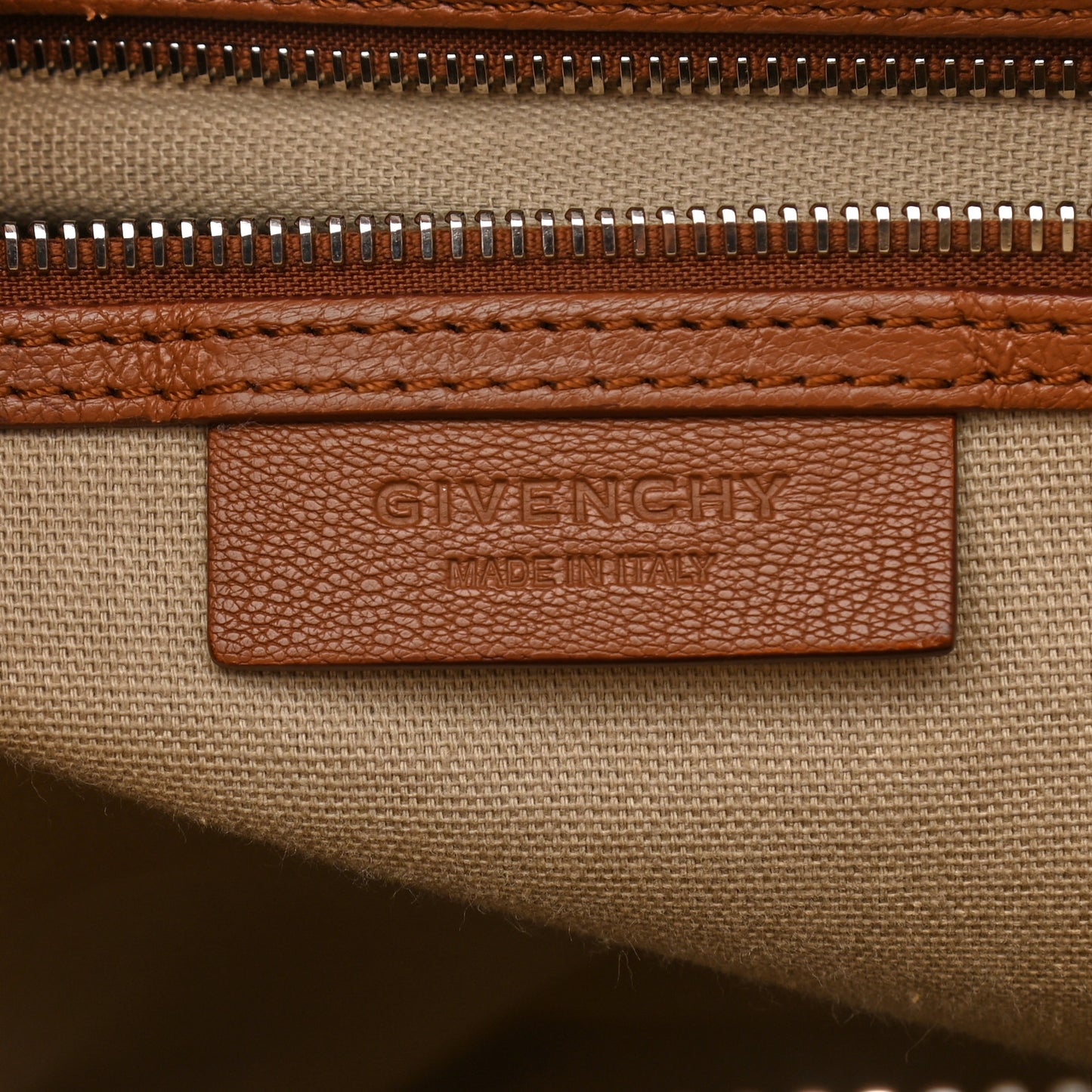 Sugar Goatskin Medium Antigona Cognac