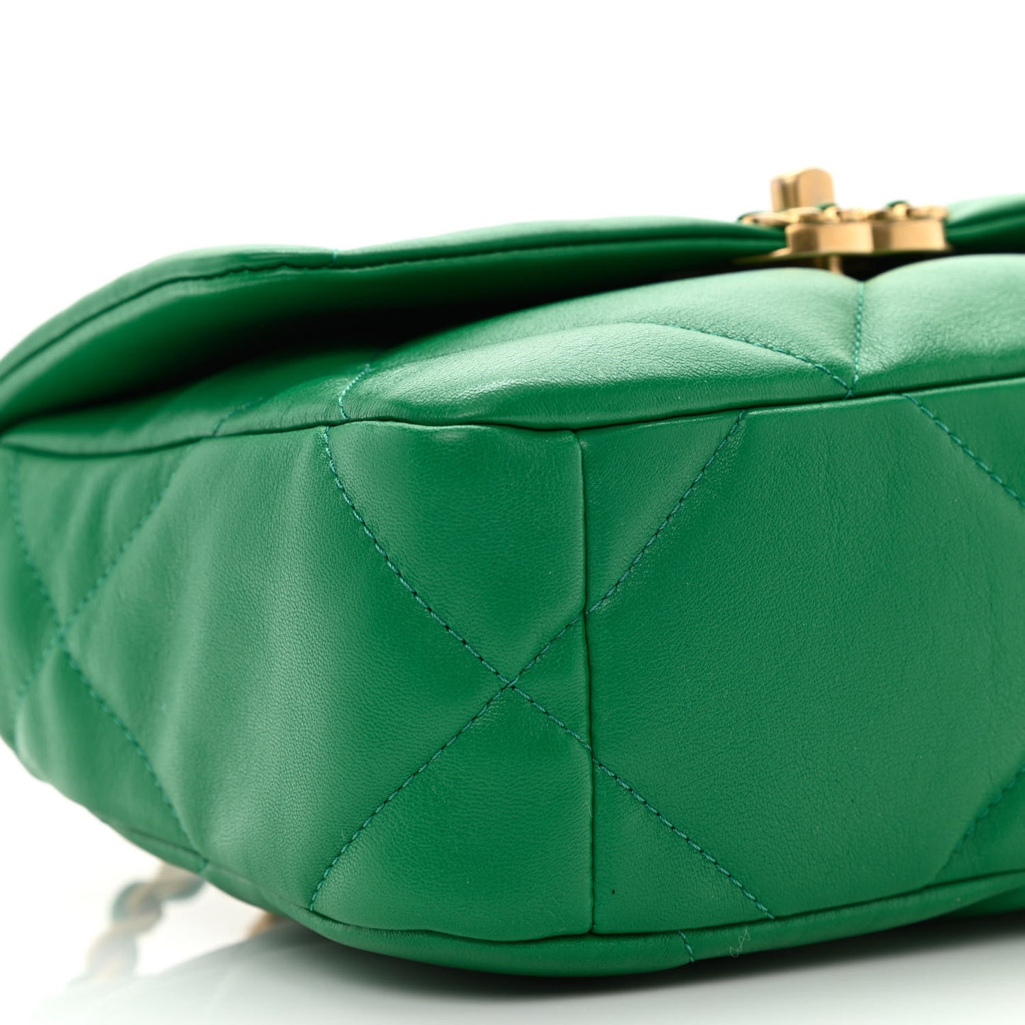 Lambskin Quilted Medium Chanel 19 Flap Green