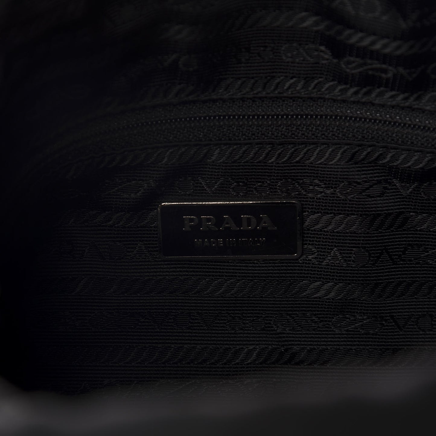 Nylon Flat Messenger Bag Black
