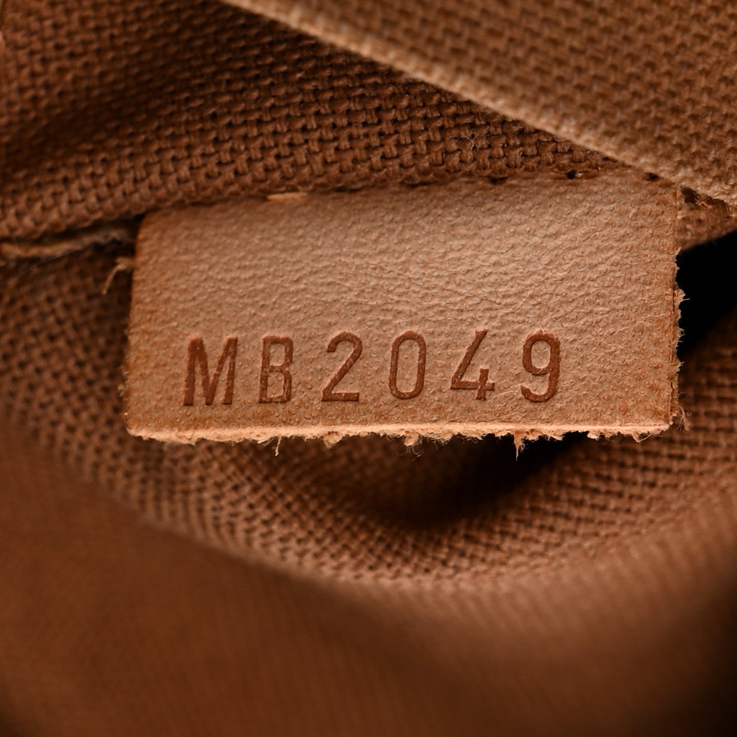 Louis Vuitton Monogram Tulum GM 7 of 10