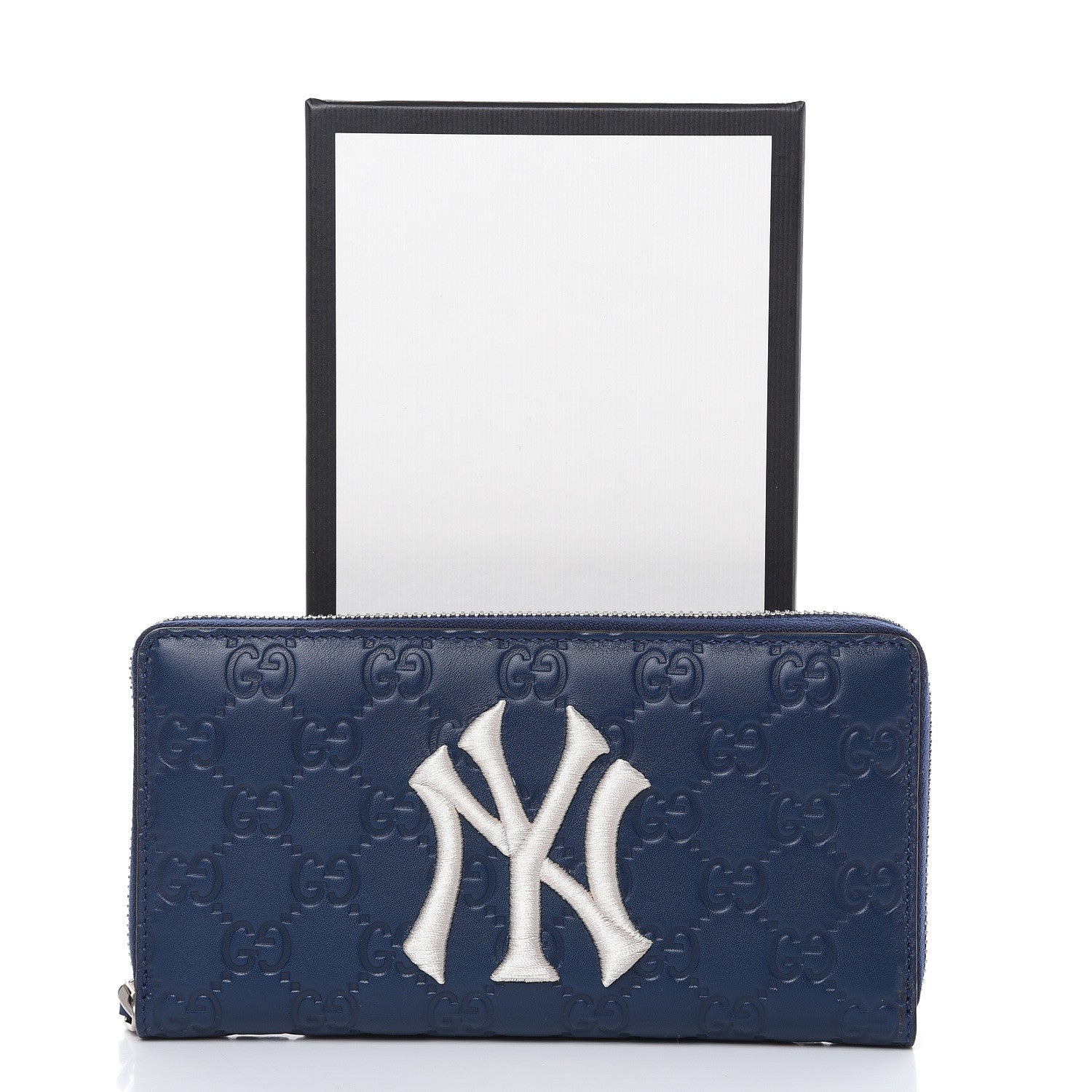 Gucci X MLB Guccissima Signature NY Yankees Embroidered Zip Around Wallet Royale Ivory 9 of 9