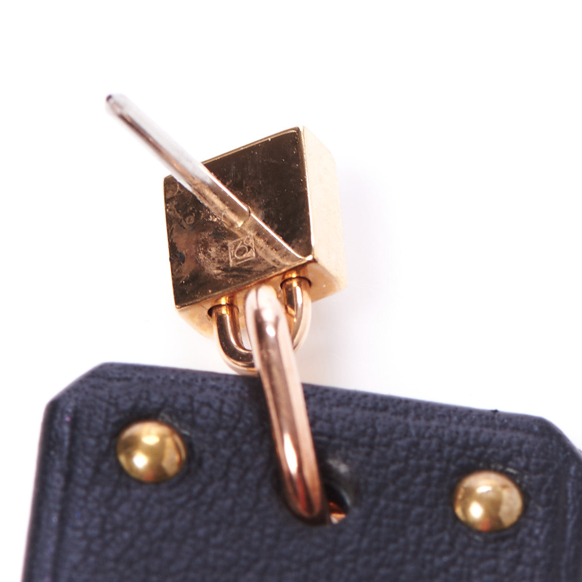 Hermes Swift As De Coeur Earrings Black 4 of 6