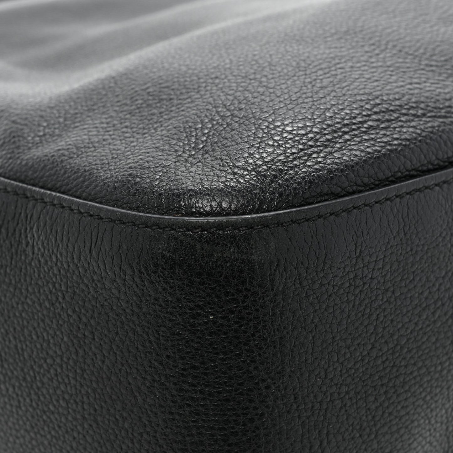 Vitello Daino Medium Pocket Hobo Bag Black