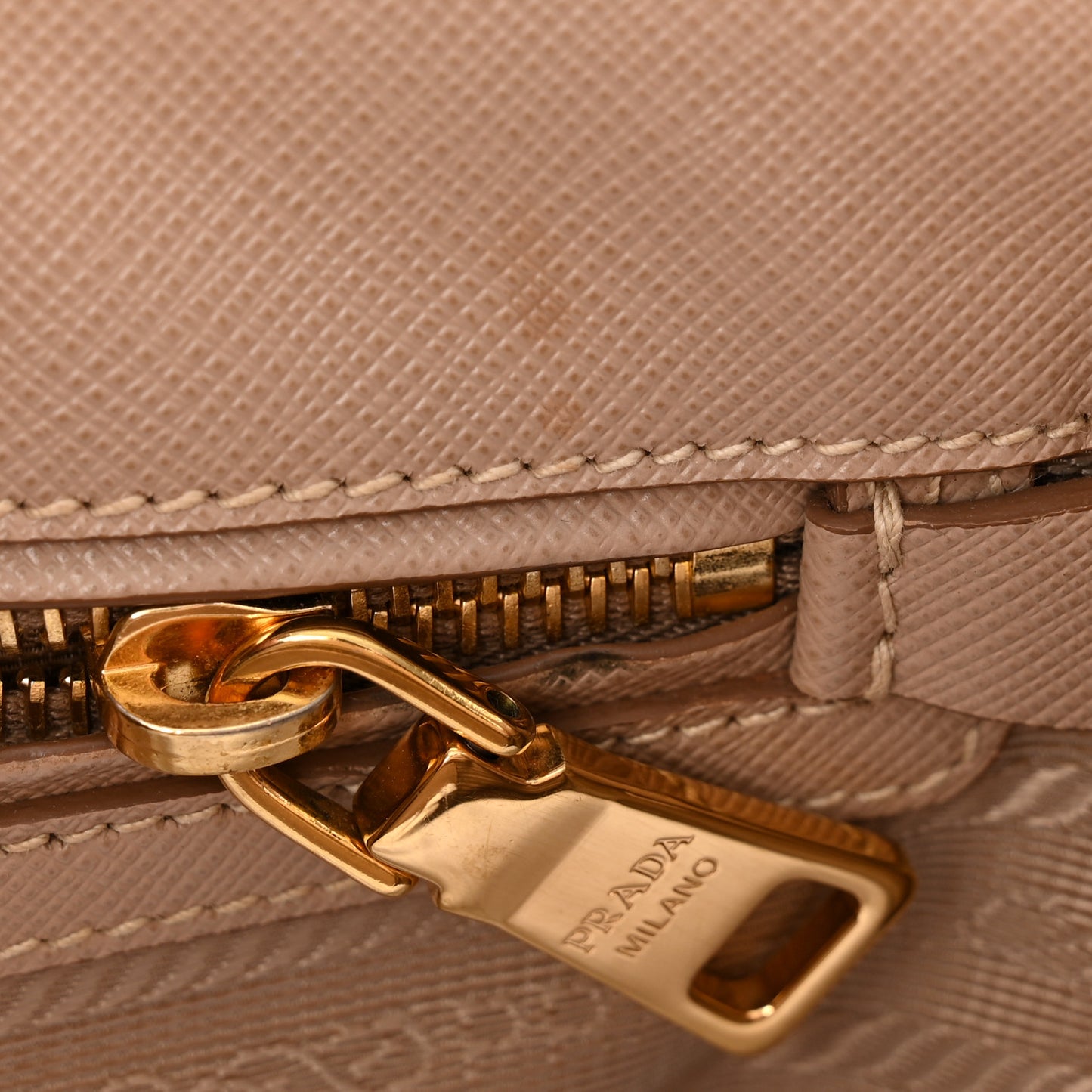 Saffiano Small Galleria Double Zip Tote Cammeo