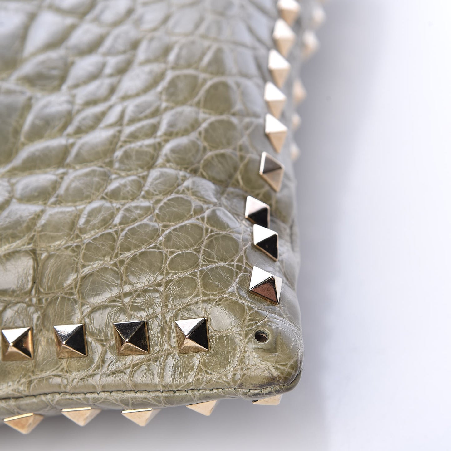 Alligator Oversized Rockstud Zip Wristlet Pouch Green