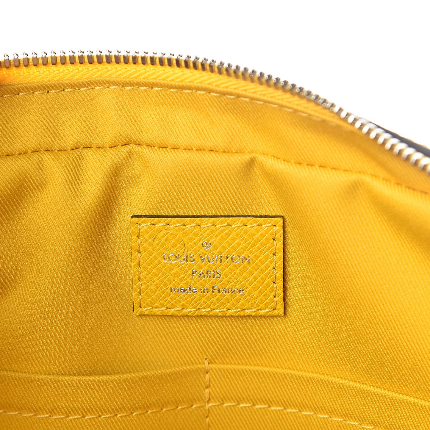 Taiga Porte Documents Voyage PM Yellow Altair