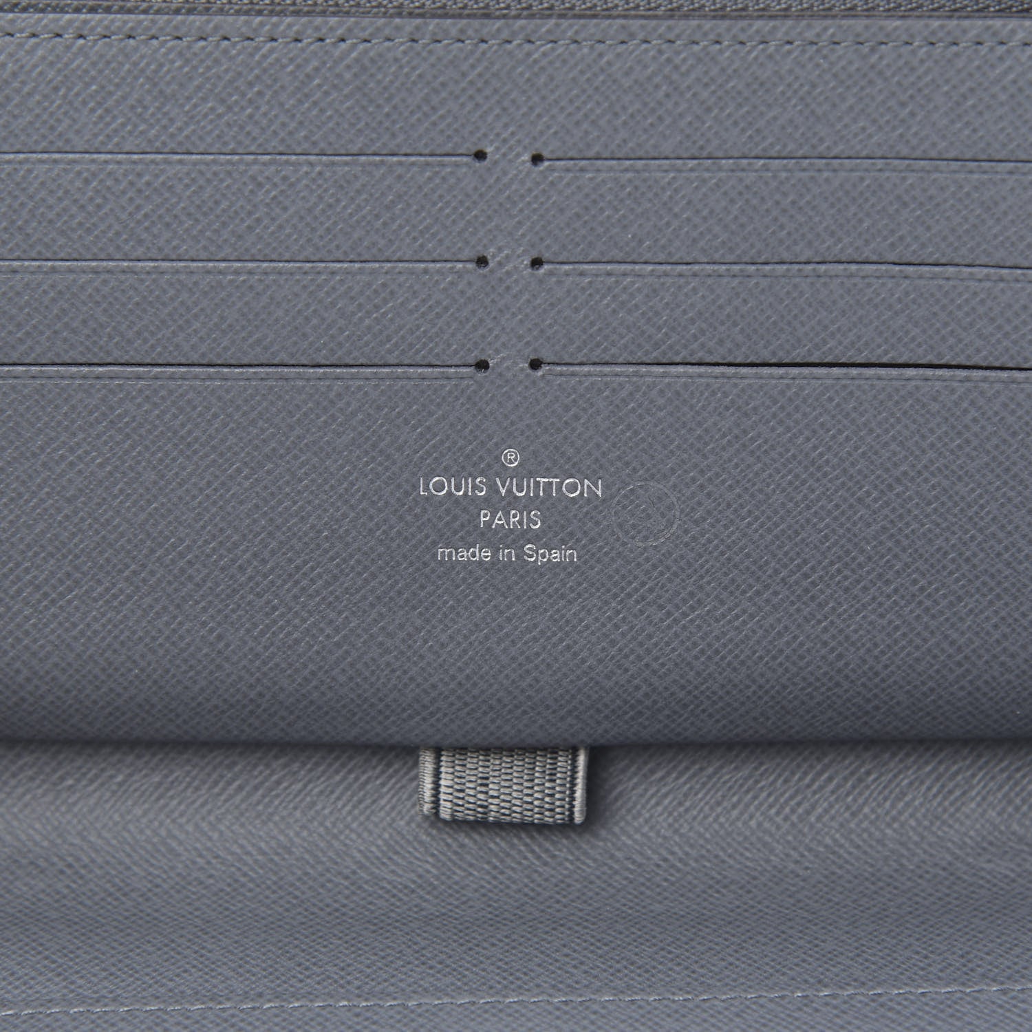 Louis Vuitton Taiga Zippy Organizer Wallet Glacier 6 of 7