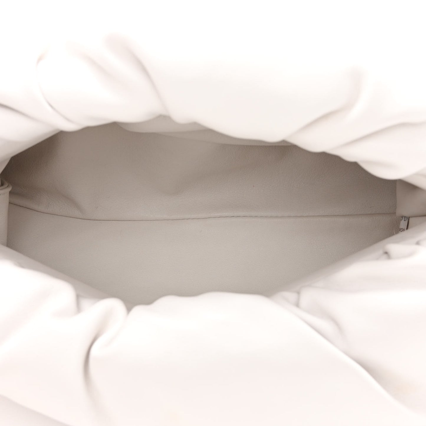 Calfskin The Pouch Chain Plaster