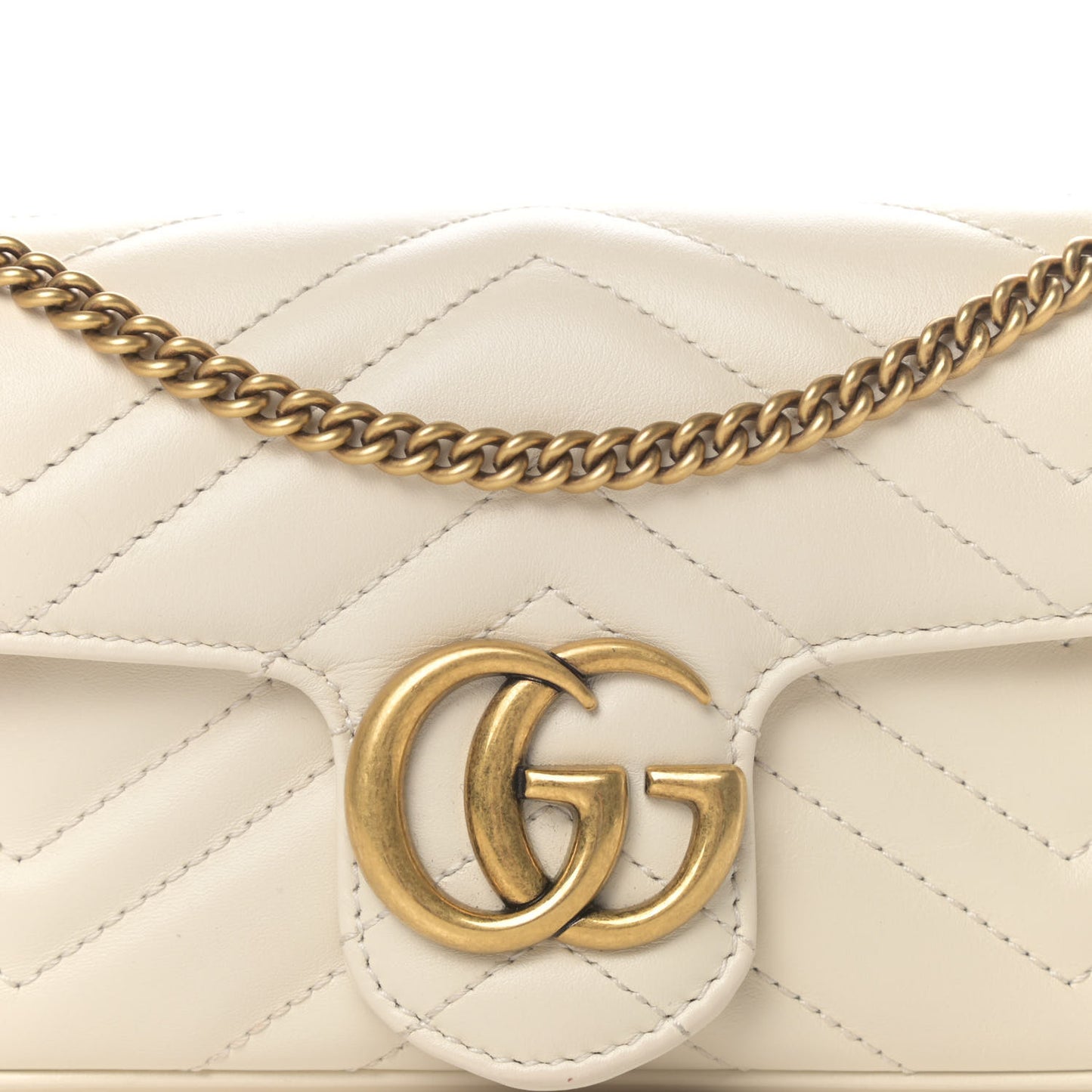 Calfskin Matelasse Super Mini GG Marmont Shoulder Bag White