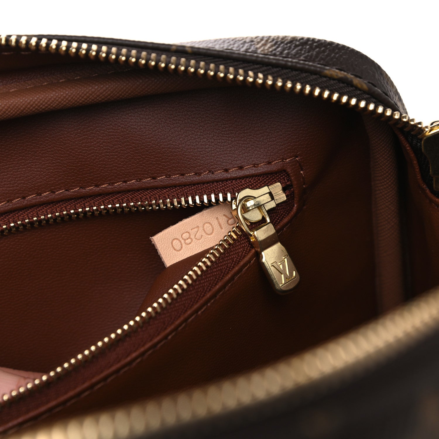 Louis Vuitton Monogram King Size Toiletry Bag 7 of 9