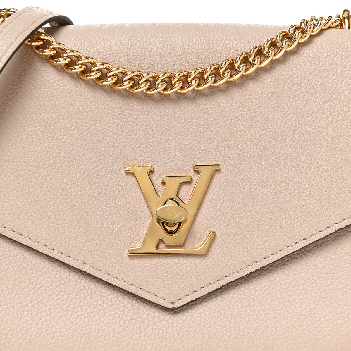 Soft Calfskin Mylockme Chain Bag BB Greige