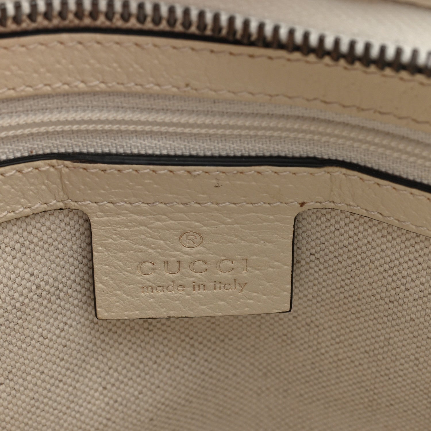 Gucci GG Supreme Monogram Web Toiletry Case White 5 of 6