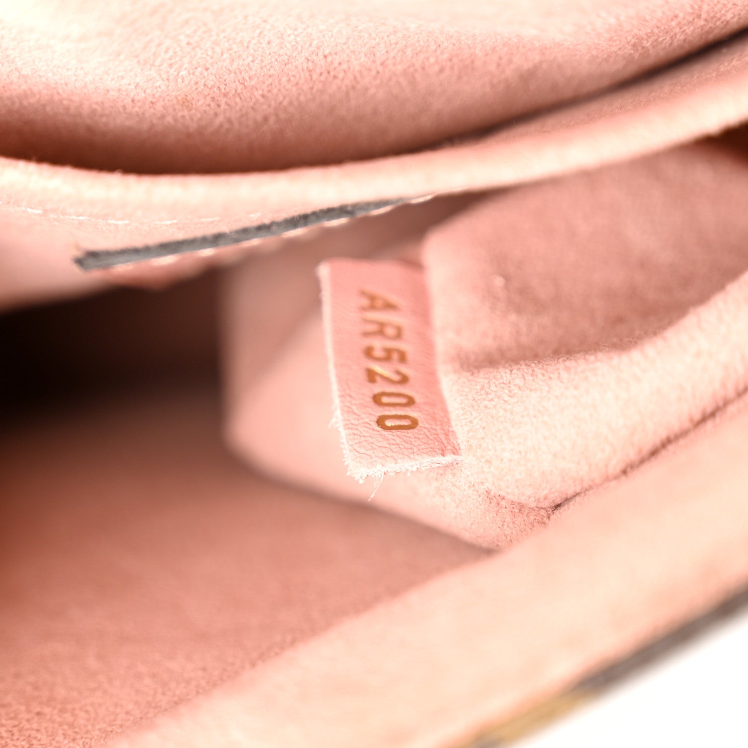 Louis Vuitton Monogram Locky BB Rose Poudre 6 of 10
