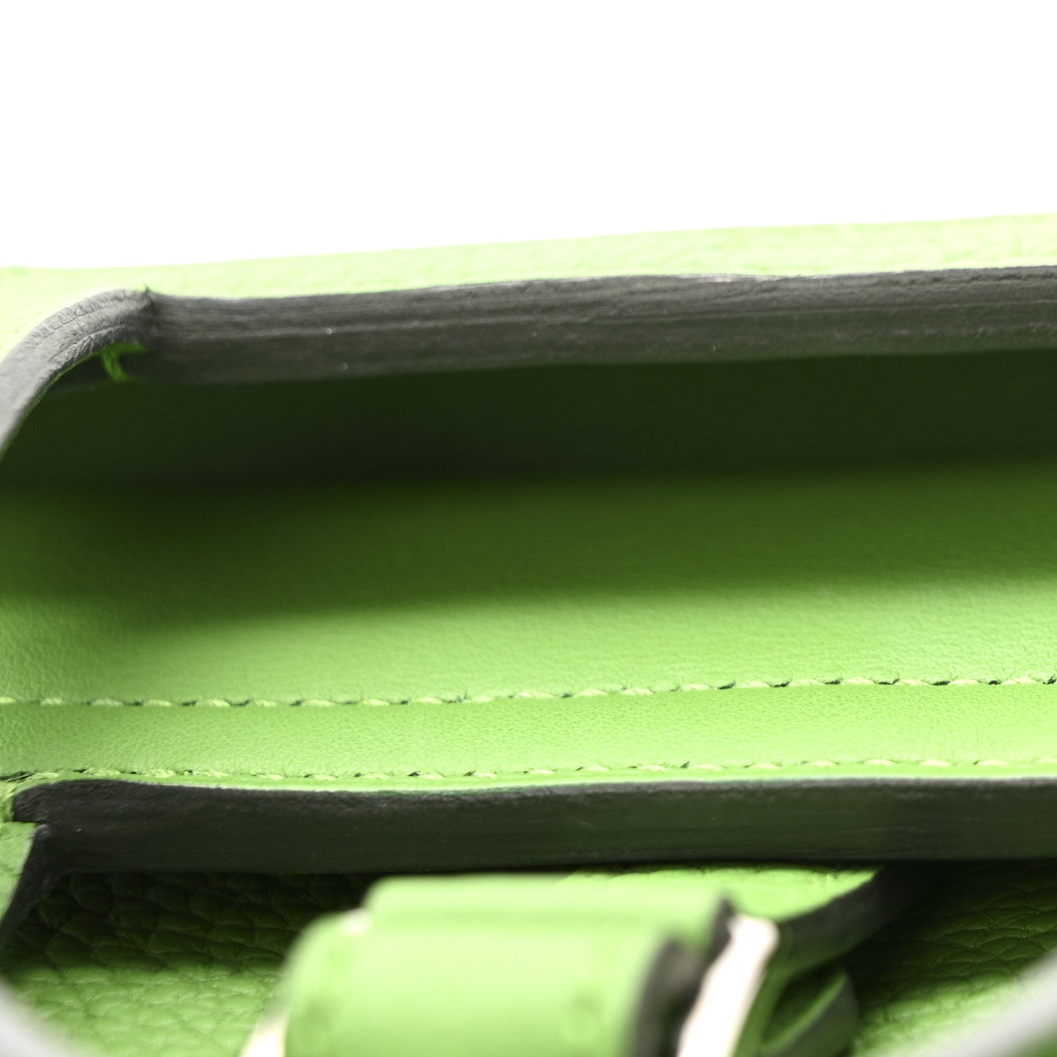 Hermes Taurillon Clemence Halzan 25 Vert Yucca 10 of 12