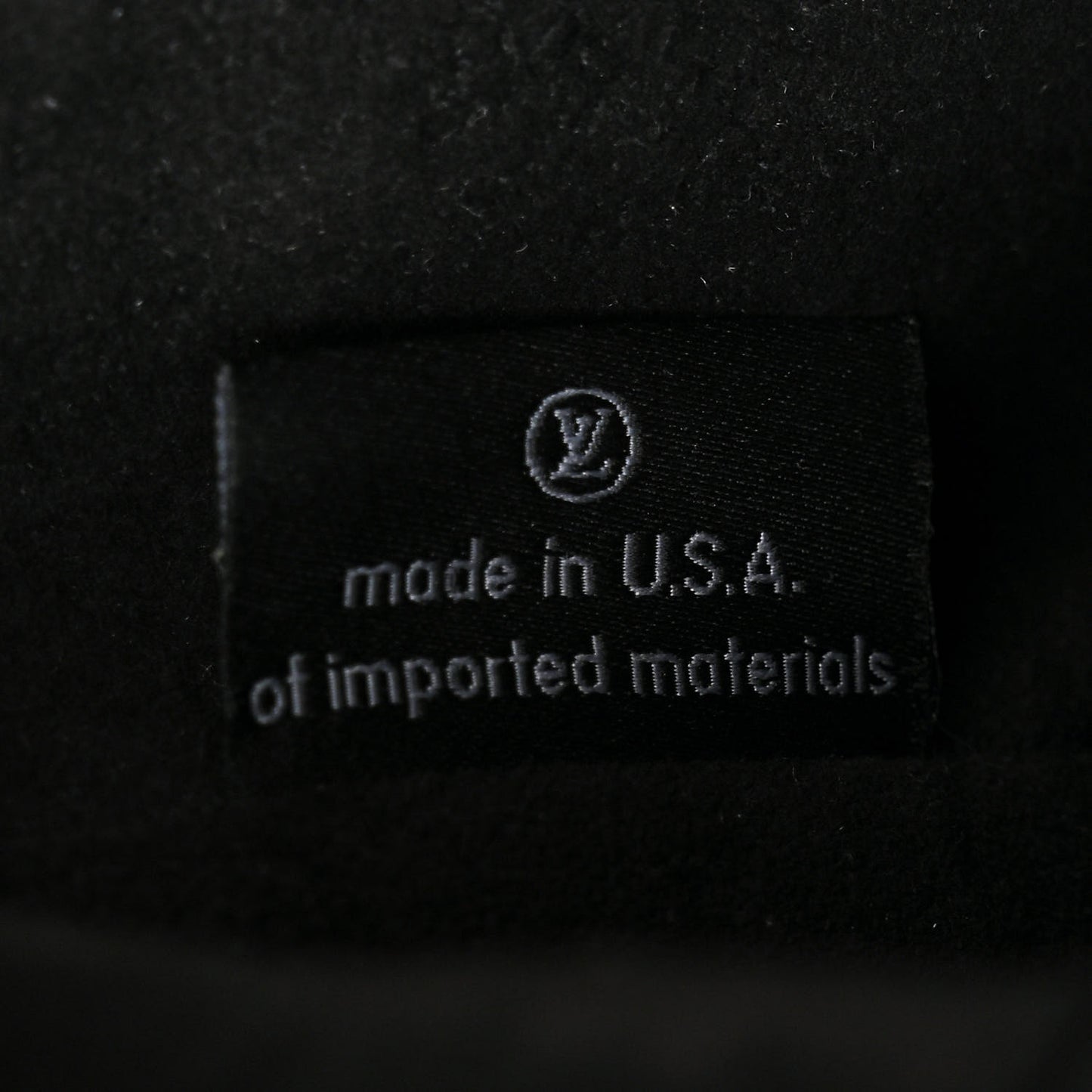 Reverse Monogram Pochette Metis
